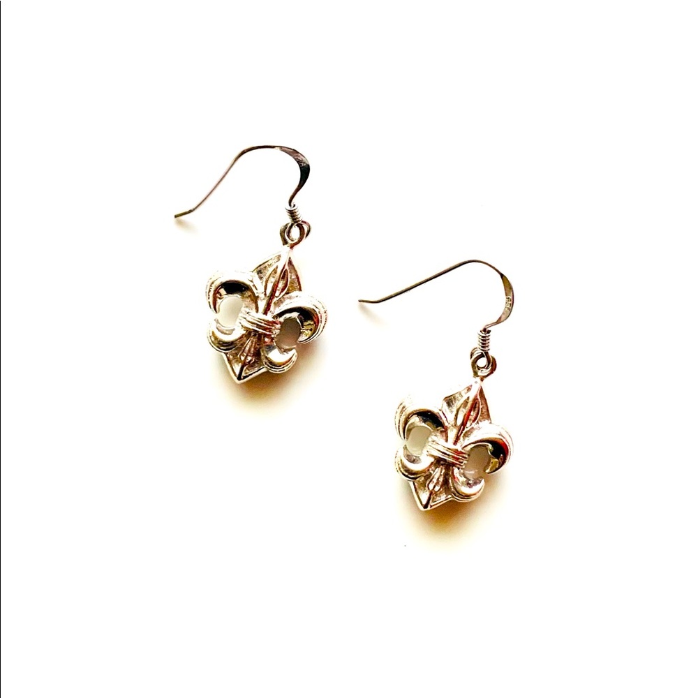 SAVVY CIE JEWELS                                 Silver Fleur De Lis Earrings